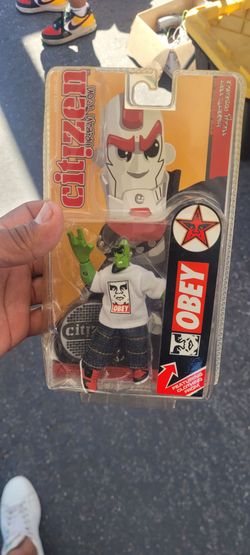 Small obey figure