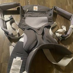  Ergo Baby Carrier