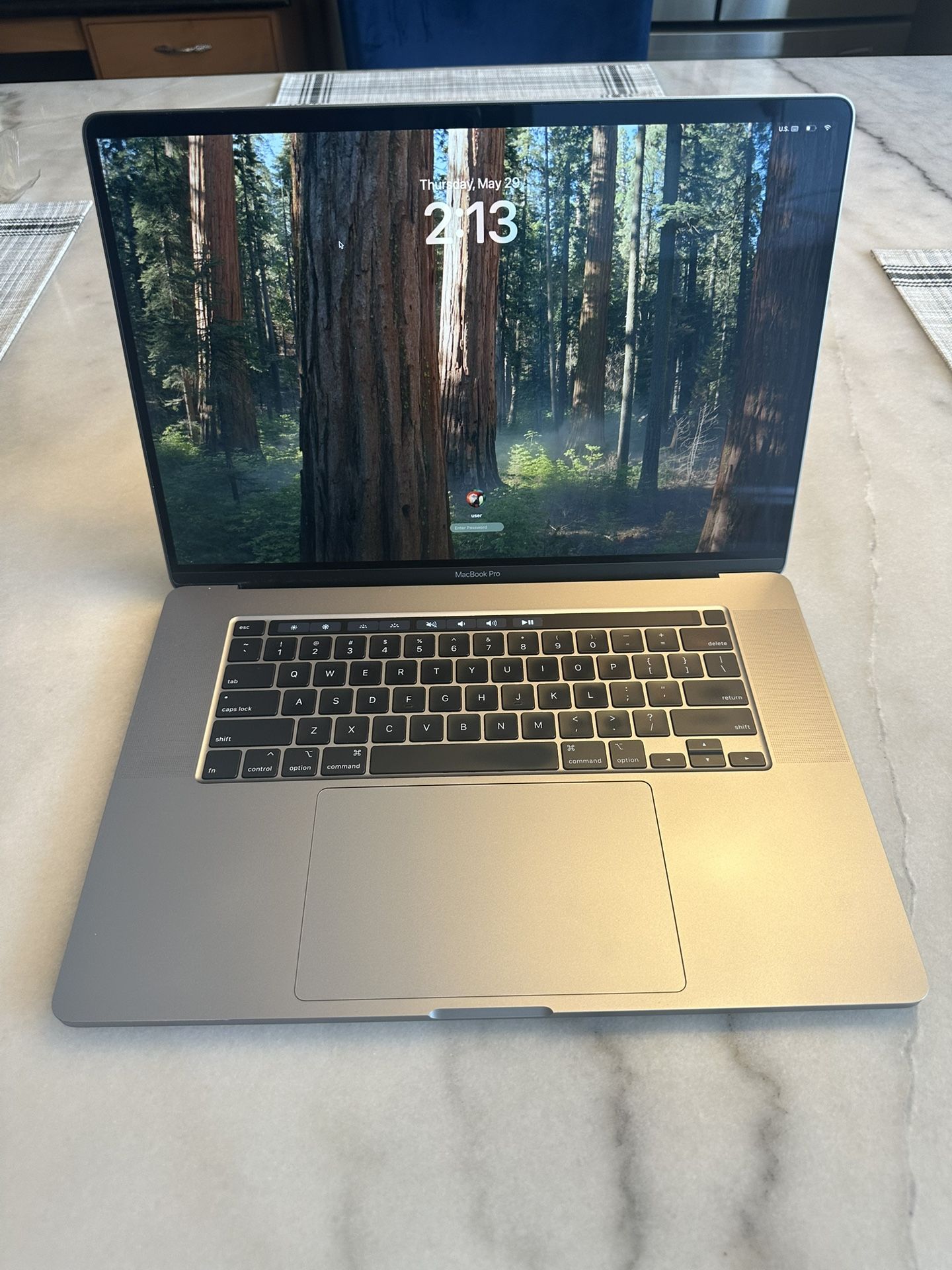 4 TB MacBook Pro i9 16-inch