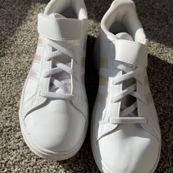 Girls Adidas Size 2 sneakers. NEW without tags 