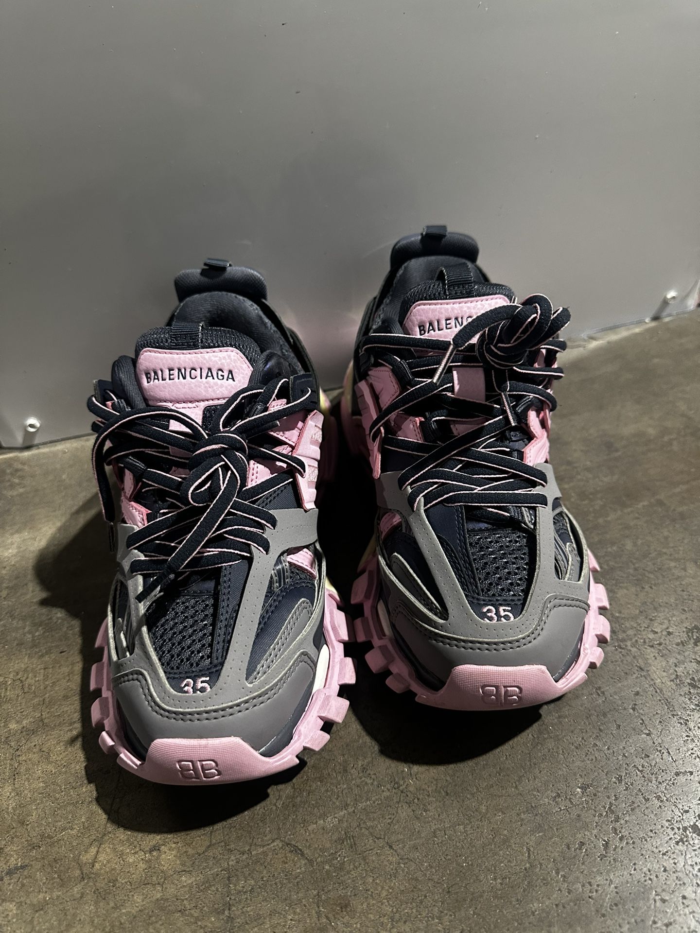 First Come First Serve Price Is Negotiable