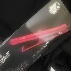 Royale Hair Straightner 