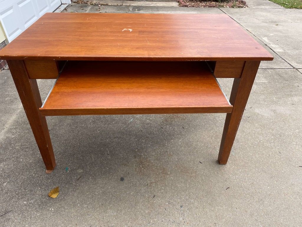 Table/ Desk