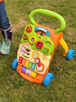 V-Tech Activity walker