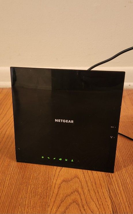 NETGEAR Cable Modem Wi-Fi Router Combo C6250