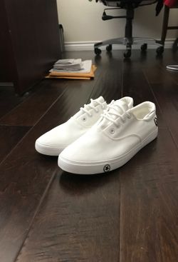 NEW White Shoes Size Between 10-11