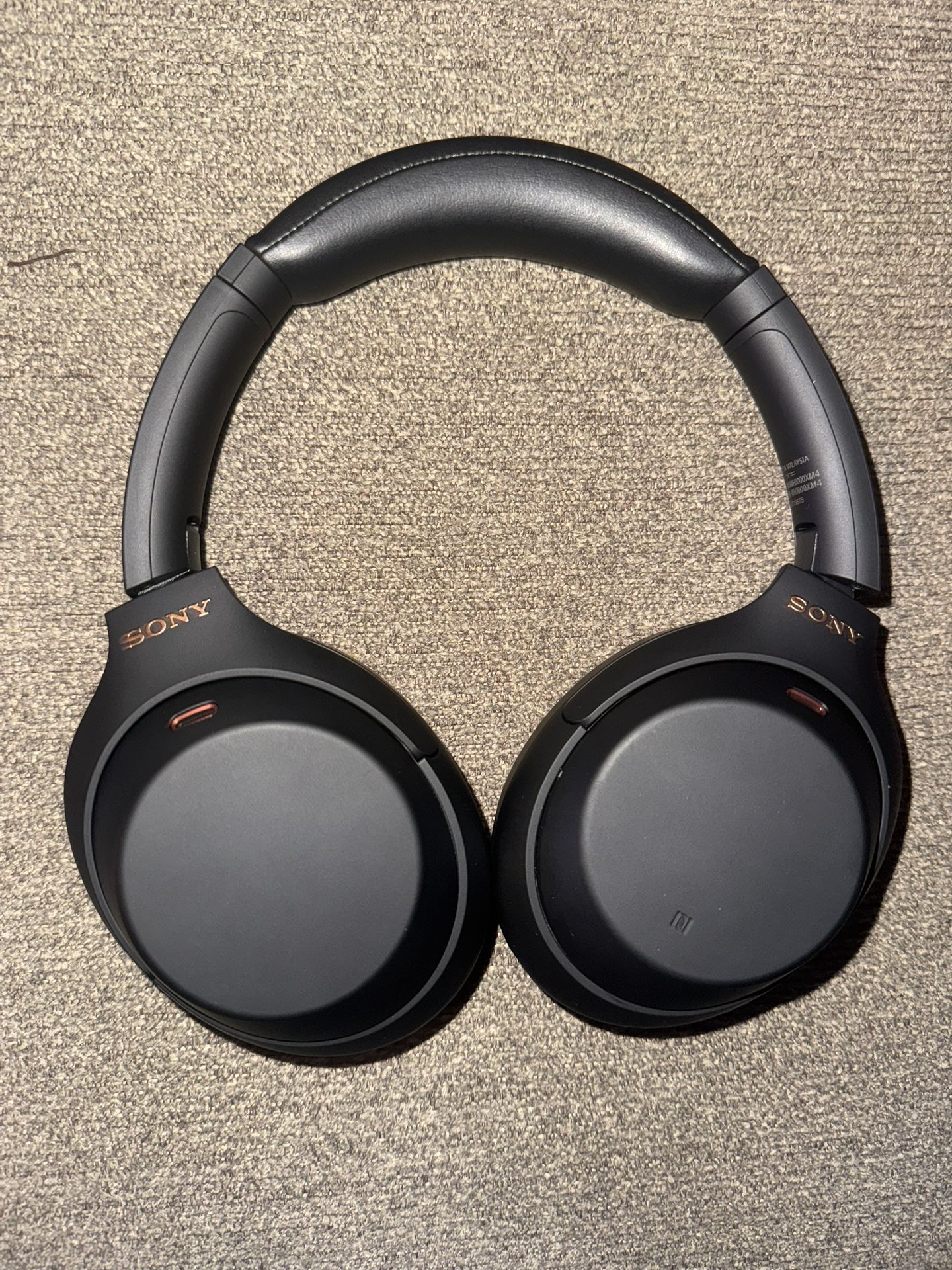 Sony XM4 Headphones