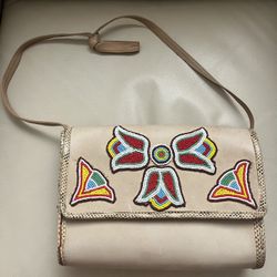 RARE VINTAGE MILLE FIORI HAND BEADED PURSE