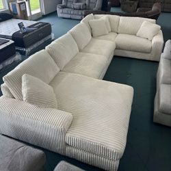 Lindyn Ivory 5-Piece RAF Sectional