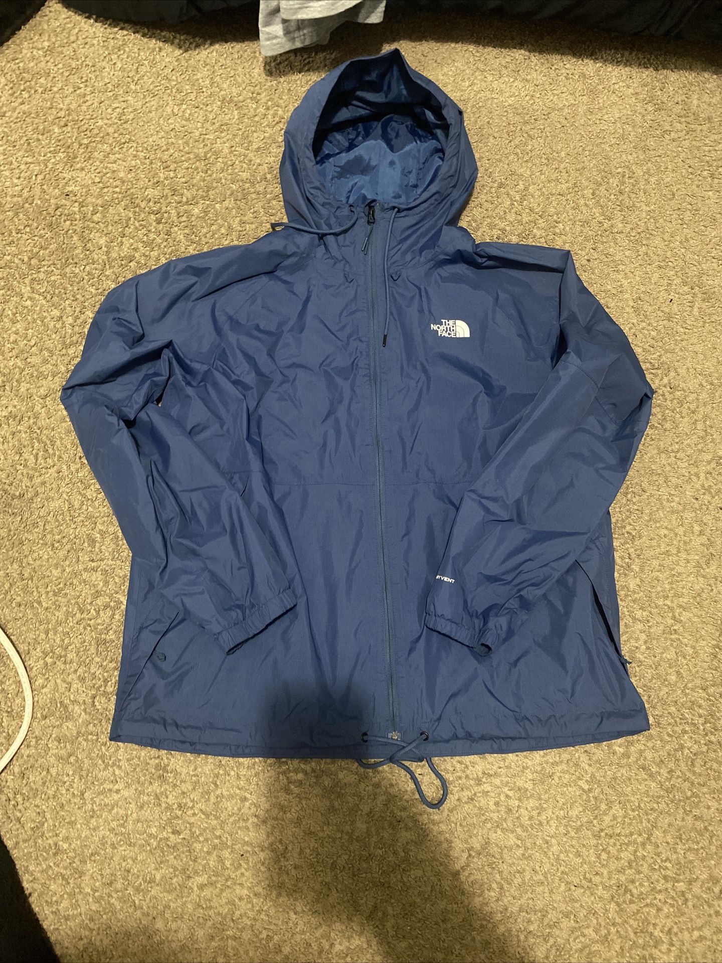 northface windbreaker