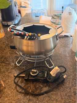 Cuisinart Electric Fondue Set – Complete with Forks