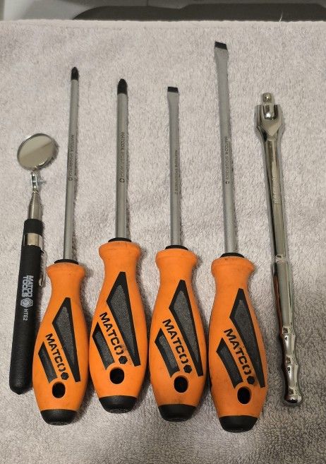 Matco large screwdrivers,Telescoping Inspection Mirror and blue point breaker bar ***Read full ad