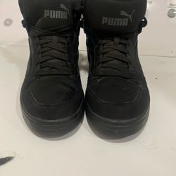 Black In Black PUMAS!!!.. Hott!!.. Gotta Go!!