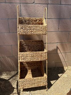 3-Tier Scalloped Seagrass Storage Tower with Metal Frame