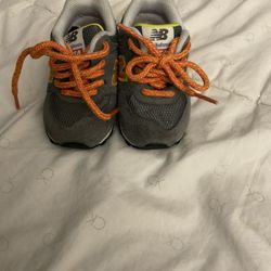 RARE Colored Infant New Balance Sz4