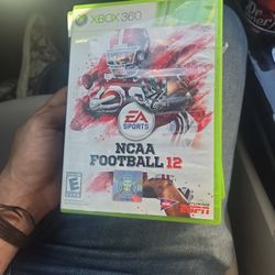 NCAA FOOTBALL 12