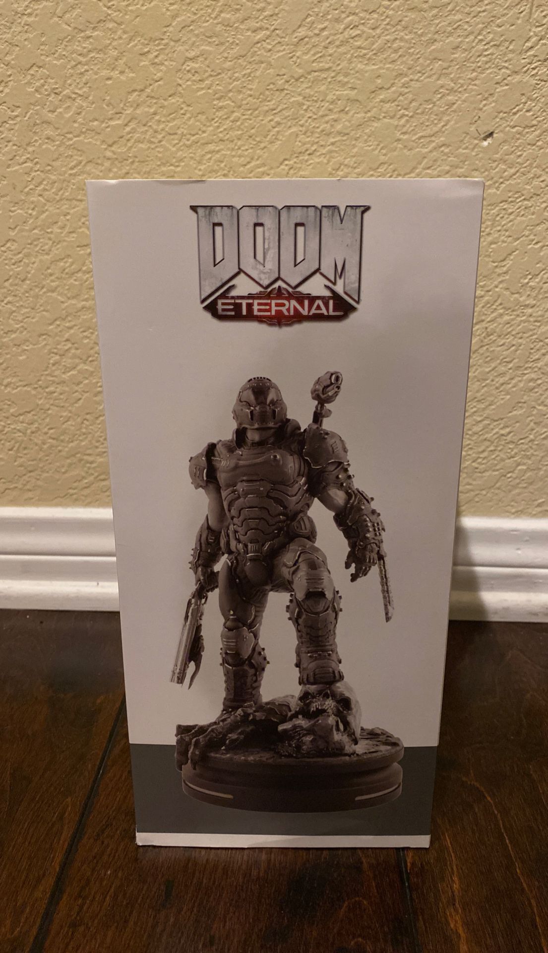 Modern Icons Doom Slayer Statue ThinkGeek GameStop Eternal Doomguy PVC