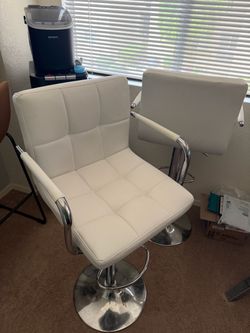 2 Barstools