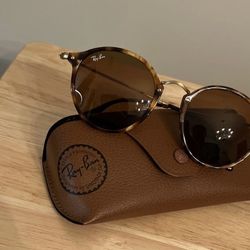 Ray Ban Sunglasses 2447