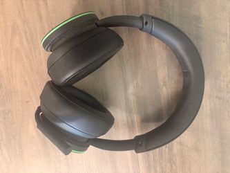 Xbox Wireless headset with mic