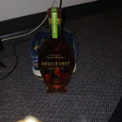 Tanquerray And  Angles ENvy