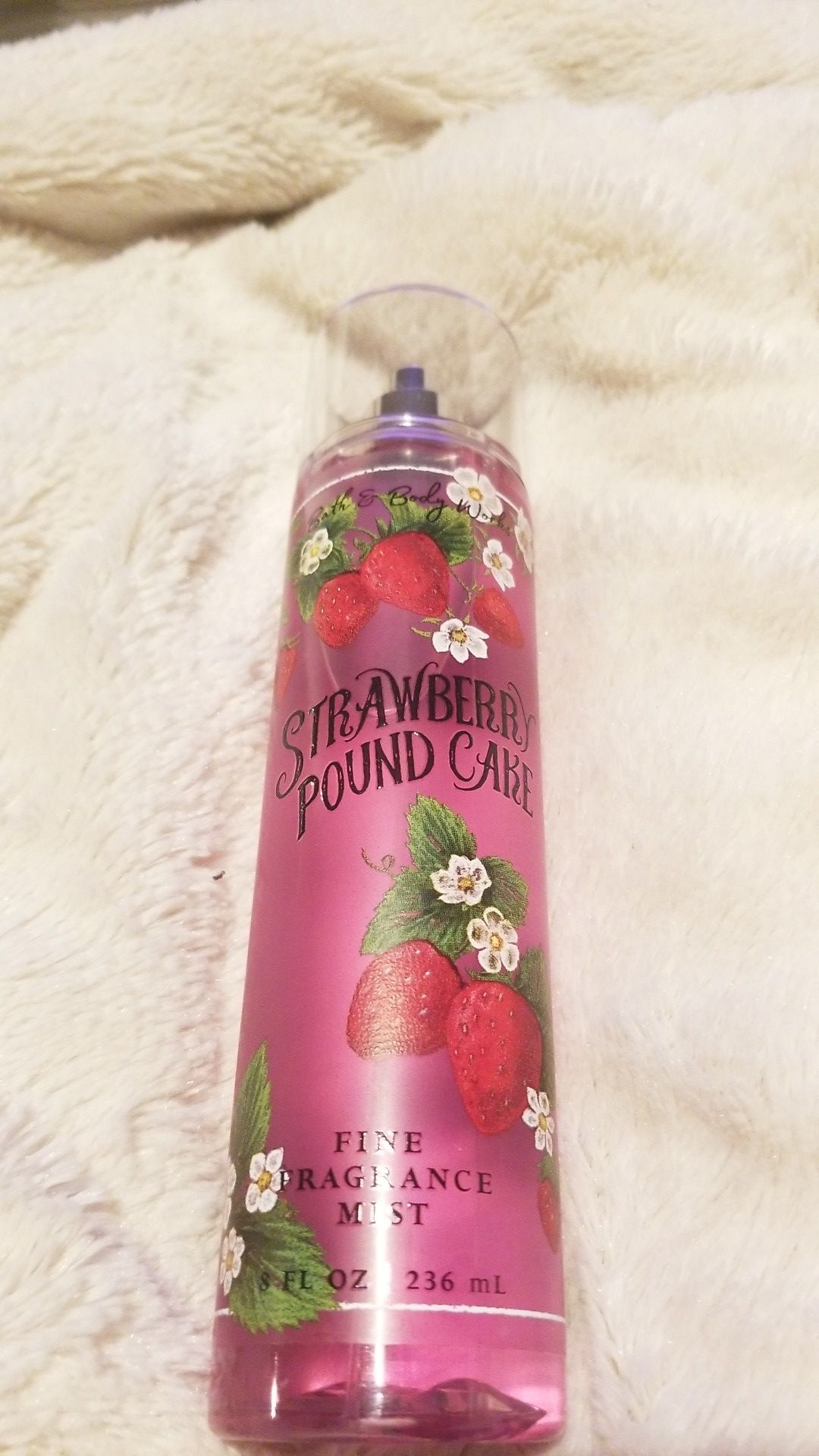Strawberry poundcake