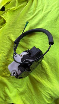 2014 Chevy Camaro latch passenger side door