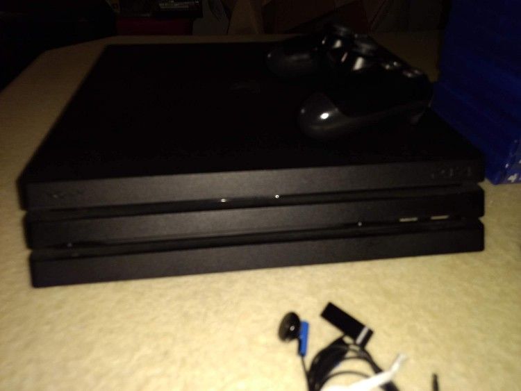 PS4 Pro 1TB SSD