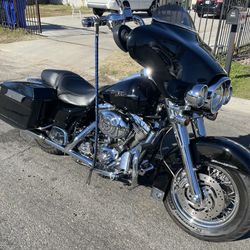2006 Harley Davidson FLHX Street Glide Cruiser 
