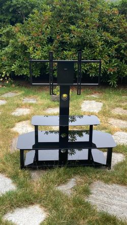 Television stand with swivel