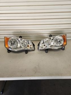 2008 to 2016 Chrysler Town and Country factory headlights