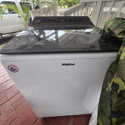 Whirlpool Washer And Dryer 