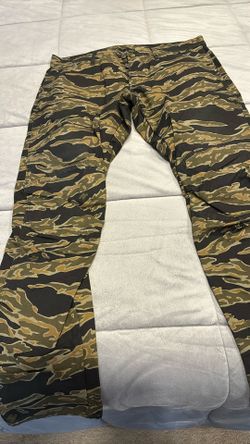 Raw 5622 3D Tapered Jeans