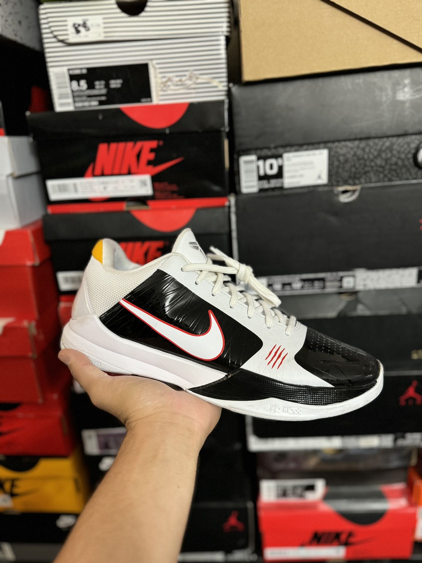 Kobe 5 Protro Bruce Lee Alternate size 11 VNDS