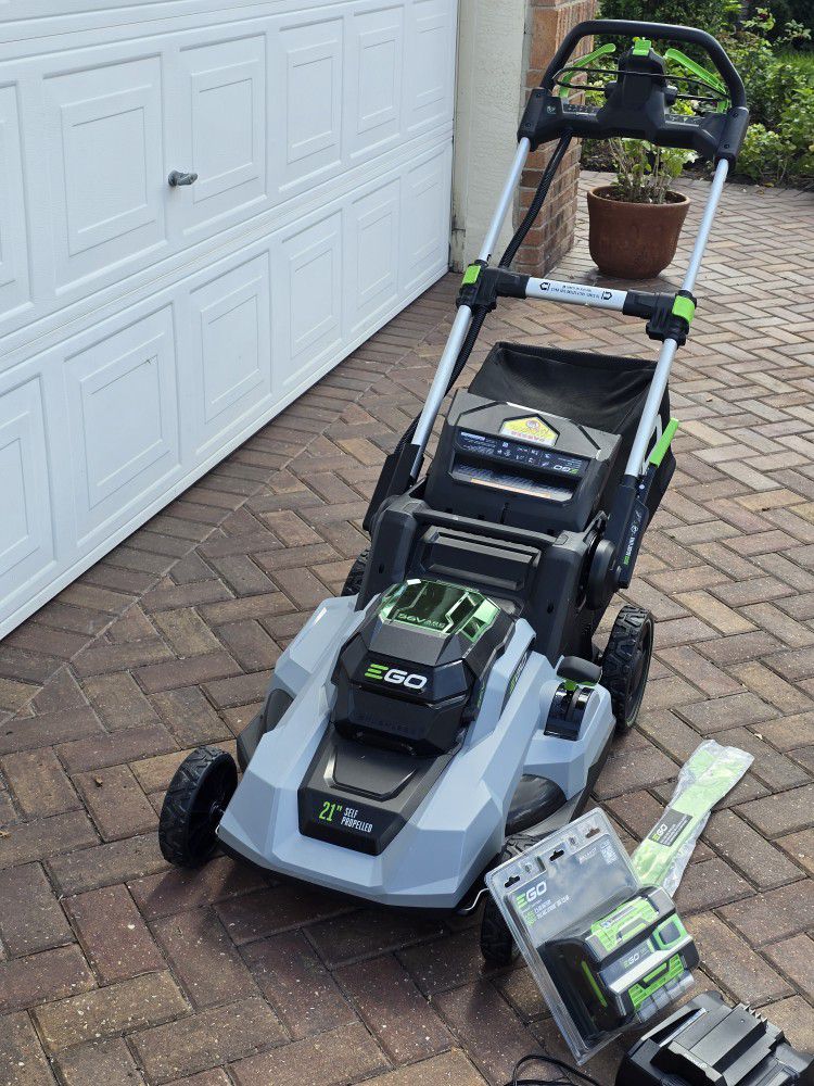 New EGO POWER+ 56-volt 21-in Cordless Self-propelled Lawn Mower (Battery and Charger  Included)

