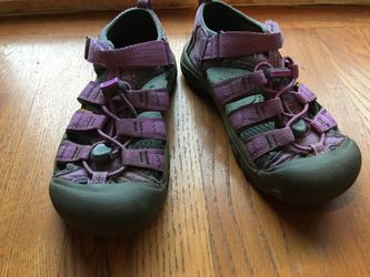 Keen Girls Sandals size 3Y