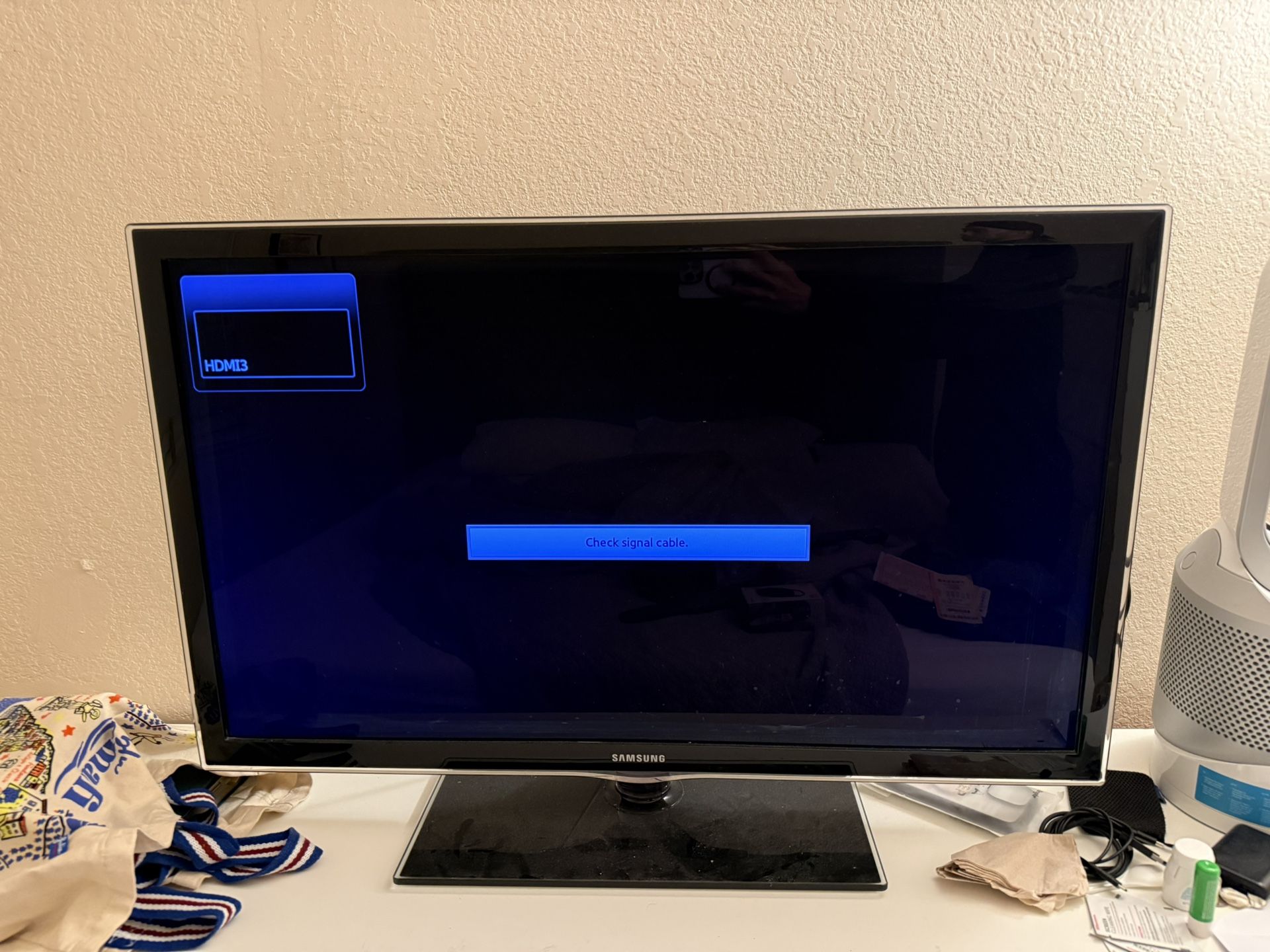 Samsung 40” led Smart Tv