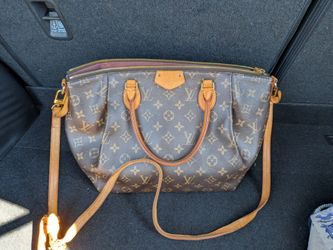Louis Vuitton Turenne Bag