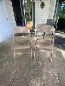 Pair Folding metal chairs 2
