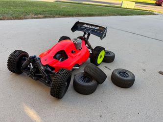 Team associated rc8 4wd nitro