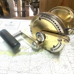Fin-Nor 30 Light Lever Drag Tournament Type Reel