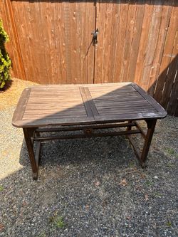 Acacia Outdoor Dining set