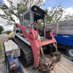 Takeuchi Tl10 Skidsteer 