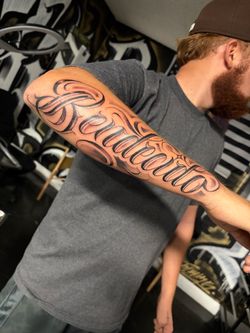 Tattoos Art on skin - Trades