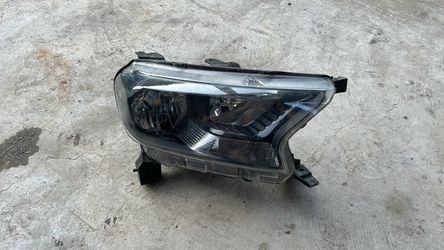 OEM | 2019 - 2023 Ford Ranger Halogen Headlight