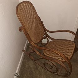 Vintage Rocking Chair! Excellent Shape! 