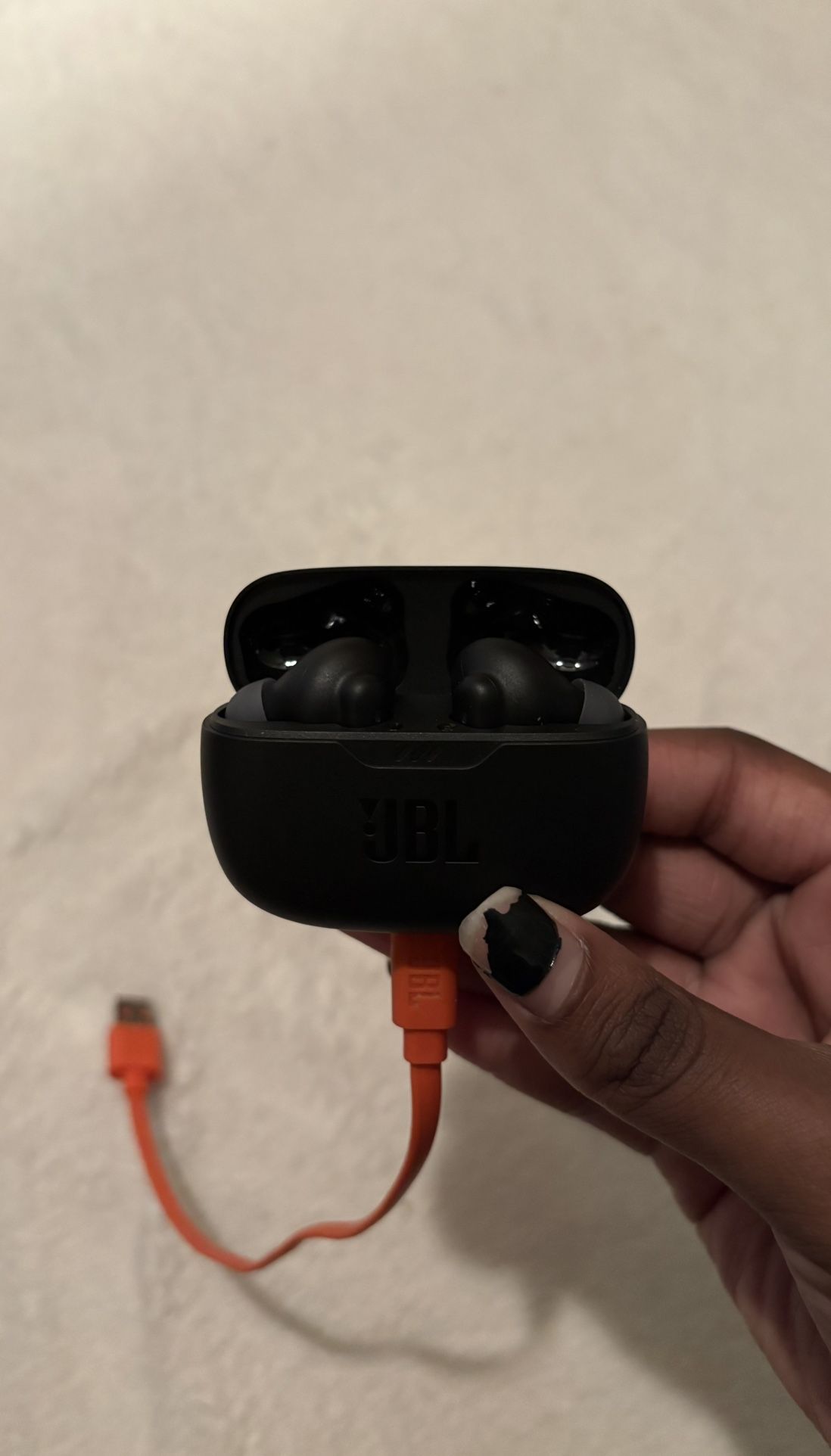 JBL Wireless Earbuds 