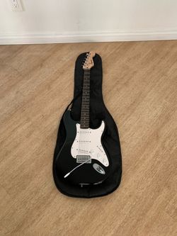 SQUIER ELECTRIC GUITAR