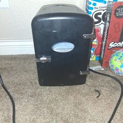 Extra Small Mini Fridge 