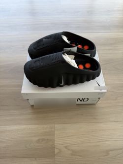 Nike minds size 10